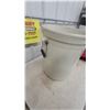 Image 5 : Medalta Potteries Ltd. 10 Imperial Gallon Stoneware Crock with Wire Bail Handles