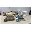 Image 1 : Duracraft DW-CV610C Twin Window Fan, Fishing Pillow, Welcome Garden Sign and More
