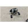 Image 7 : Duracraft DW-CV610C Twin Window Fan, Fishing Pillow, Welcome Garden Sign and More