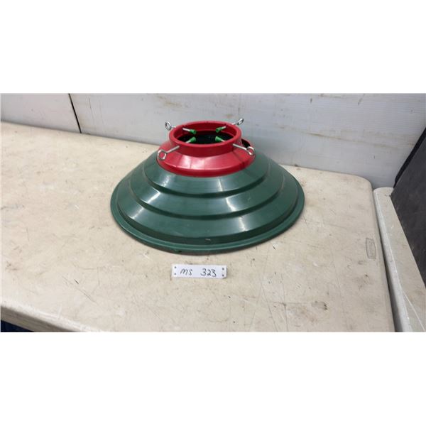 Plastic Christmas Tree Stand with Water Well & Four Adjustable Eye-Bolt Clamps