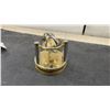 Image 4 : CSI Medallion Desk Clock with Gold-Toned Face and Roman Numerals