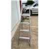 Image 2 : Aluminum 4-1/2Foot A-Frame Folding Step Ladder
