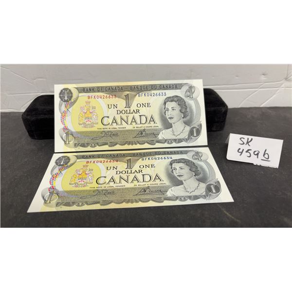 Two Uncirculated Consecutive 1973 Bank of Canada One Dollar Banknotes