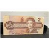 Image 2 : Three 1986 Bank of Canada Two-Dollar Banknotes Featuring Queen Elizabeth II