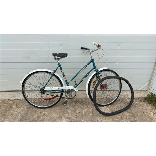 Eatons Gildas Sport Women's Step-Through Bicycle, Teal Frame, White Fenders, Spare Tube, 26"