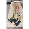Image 9 : 10 Right Hockey Sticks: Sher-Wood, Easton Synergy HTX, Bauer Nexus N2700, Reebok 18K, and More