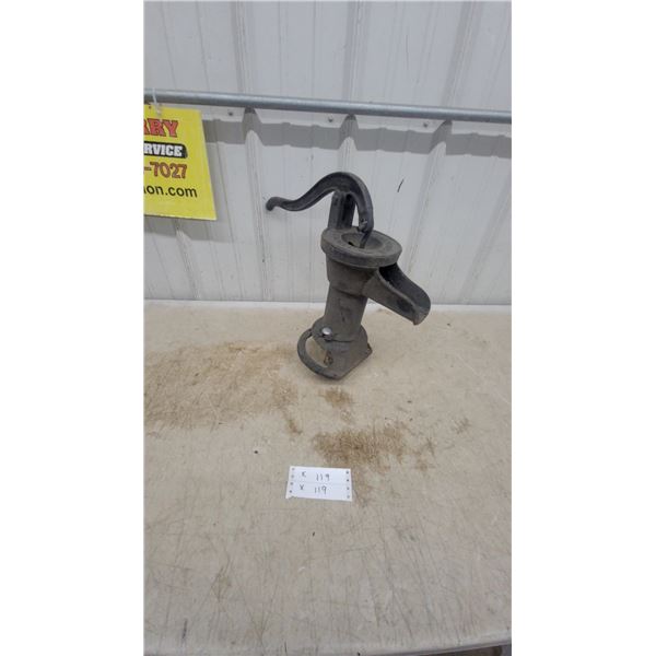 Vintage Cast Iron Hand Water Well Pump