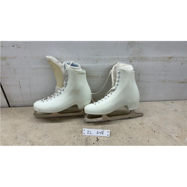 Lange Figure Ice Skates Size 7 with Star Astra 9 1/2" Blades