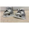 Image 3 : CCM Tyke Adjustable Youth Ice Skates Size 2-4 with Avid Helmet