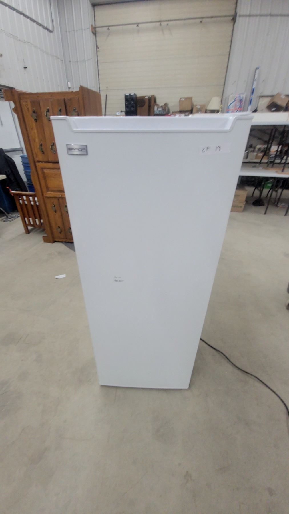 Kenmore White Upright Freezer 55 x 22 x 22