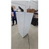 Image 3 : Kenmore White Upright Freezer 55 x 22 x 22"