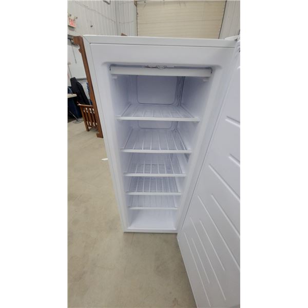 Kenmore White Upright Freezer 55 x 22 x 22