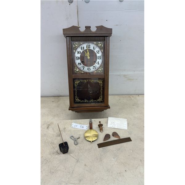 31-Day Pendulum Wall Clock with Key, Pendulum, Chime Rods, Needs Some TLC