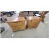 Image 6 : Pair of Oak Two-Drawer Nightstands with Brass Bail Pulls and Carved Panel Fronts 29 x 30 x 17"