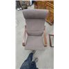 Image 5 : Pair of IKEA Poäng Armchairs with Medium Brown Bentwood Frames and Taupe Fabric Cushions