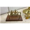 Image 7 : Mantel Style Clock, Brass Banker's Lamp with Green Glass Shade, and More