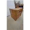 Image 4 : Oak Two-Door Cabinet with Brass-Toned Handles and Two Drawers 22 x 25 x 17"