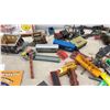 Image 4 : Model HO Train Accessories: Transformers, Buildings, Tracks, Cars and More