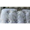 Image 2 : Serta iSeries Queen Mattress with Box Spring