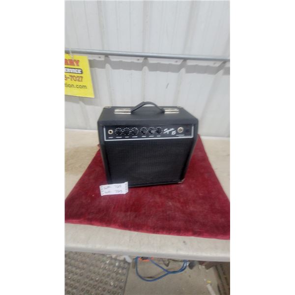 Fender Squier 15 Guitar Amplifier, 15-Watt, 120-Volt, Black with Metal Corner Protectors