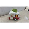 Image 5 : Christmas Camper Trailer Ceramic Cookie Jar with Tree Lid and String Lights