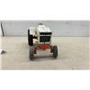 Image 3 : Case Agri King Tractor with Narrow Front Axle, Die-Cast