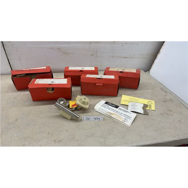 Danfoss Type RA Thermostatic Radiator Valve Lot, Five Boxes with Thermostats and More