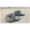 Image 4 : Beaded Floral Moccasins with Fur Trim and Blue Suede Soles, Child's Size, Sole Measures 7 3/4"
