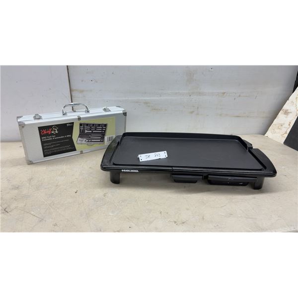 Black & Decker Electric Griddle and Master Chef BBQ Tool Set in Carrying Case