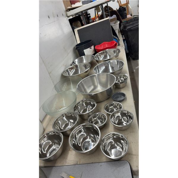 Stainless Steel Mixing Bowls, 2 Glass Ribbed Bowl, Red Plastic Bowls and More