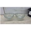 Image 5 : Stainless Steel Mixing Bowls, 2 Glass Ribbed Bowl, Red Plastic Bowls and More