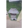Image 3 : Select Edition SE Solar Light Chinese Lantern with LED Bulb, Polyresin Construction