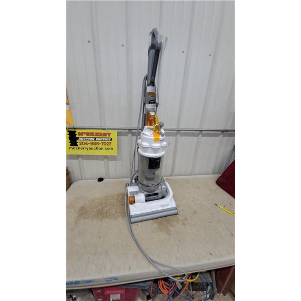 Dyson DC14 Root Cyclone Upright Vacuum Cleaner with Telescope Reach and Full Kit