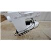 Image 4 : Singer Quantum Stylist 9960 Computerized Sewing Machine with Foot Pedal