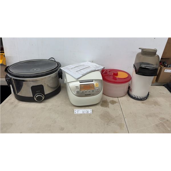 Kitchen Appliance Lot, Hamilton Beach Crock Pot, Popcorn Pumper, Salad Spinner and Panasonic Rice