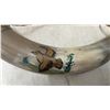 Image 3 : Vintage Pair of Gun Powder Horn Flasks with Larger Horn Featuring a Scrimshaw Style Decoration