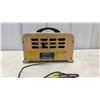 Image 5 : 1940's Philco Transitone AM Radio, Wood Cabinet, Powers up & Works
