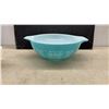 Image 2 : Pyrex Amish Butterprint Cinderella Mixing Bowls, Set of Three