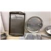 Image 3 : Quiche Lorraine Ceramic Recipe Pie Dish, Glass Pyrex Pie Plate, and Assorted Baking Pans and More