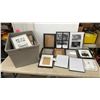 Image 1 : Tote Full Of Picture Frame, Various Sizes