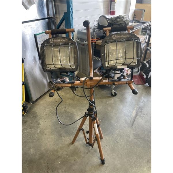 SOUTHWIRE DUAL FLOODLIGHT. AS IS