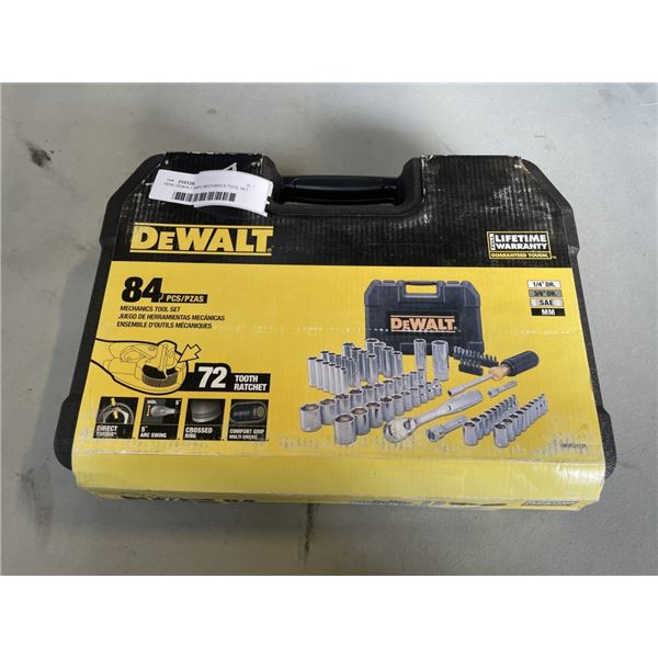 NEW DEWALT 84PC MECHANICS TOOL SET