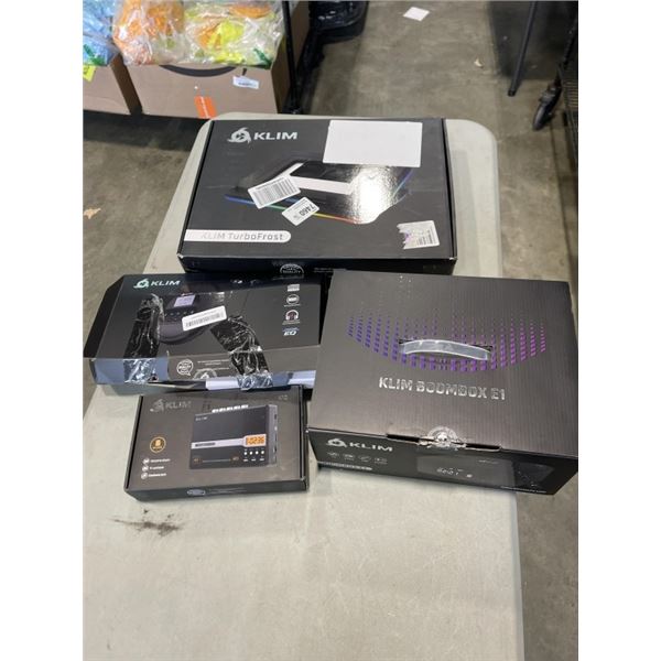 LOT OF ASSORTED KILM ACCESSORIES FOR COMPUTERS INCLUDING BOOMBOXES AND KEYBOARDS