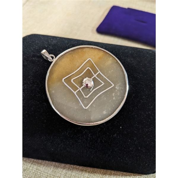 SOLID STERLING SILVER W/ JADE PENDANT, MARKED 925