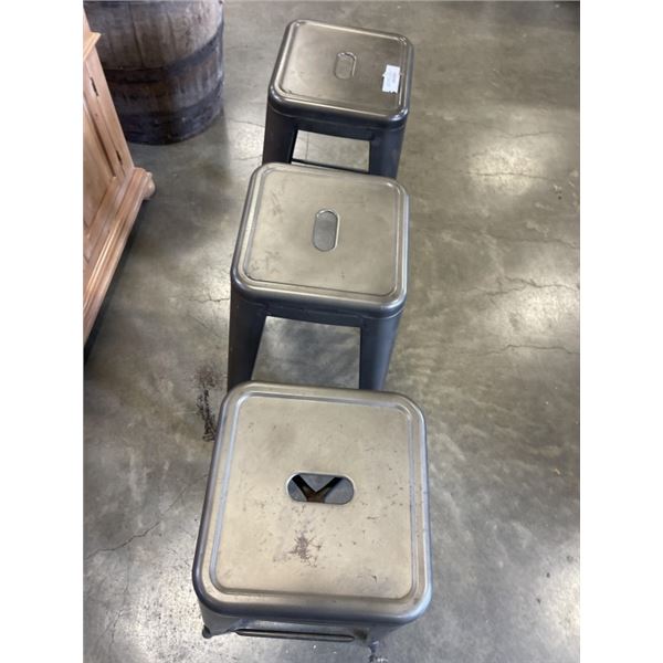 SET OF 3 METAL STACKING BAR STOOLS