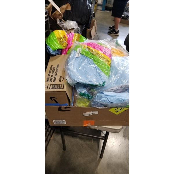 LARGE LOT OF ASSORTED INTEX INFLATABLE AND SMALL POOLS AND POOL TOYS