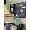 Image 2 : LARGE LOT OF NEW AMAZON OVERSTOCK HOUSEHOLD AND OUTDOOR ITEMS