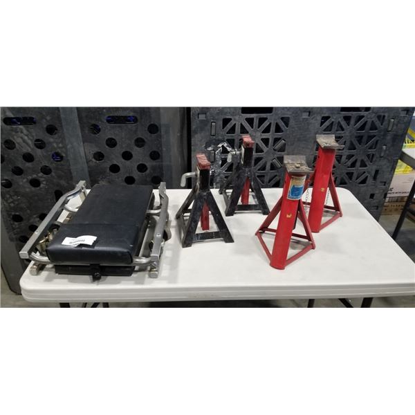 FOLDING MECHANICS CREEPER AND 2 PAIRS OF JACK STANDS