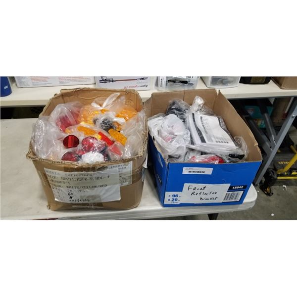 2 BOXES OF REFLECTOR LIGHTS