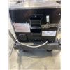 Image 4 : WORKING AMANA HEAVY DUTY COMMERCIAL MICROWAVE